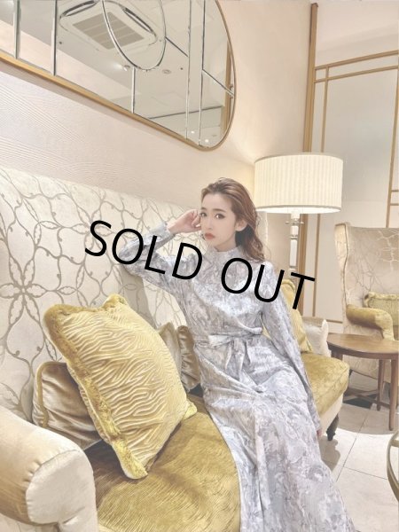 画像2: ハイネックグレーワンピース (2)