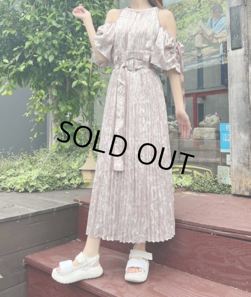 画像8: ショルダーオープンプリーツワンピ (8)