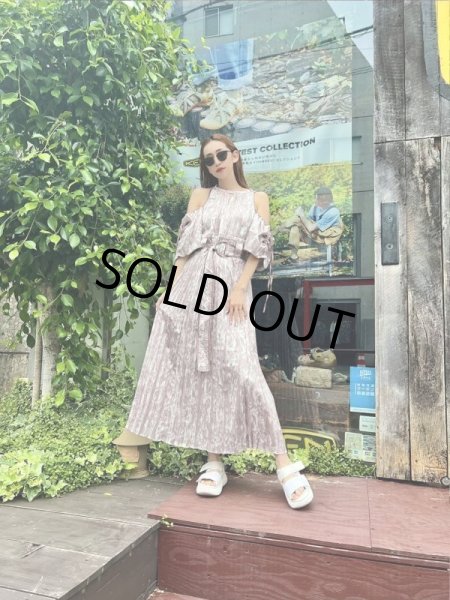 画像6: ショルダーオープンプリーツワンピ (6)