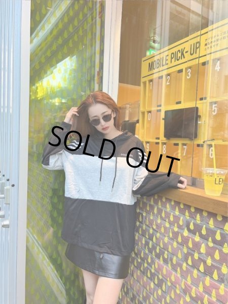 画像2: ラインデザインフーディー (2)