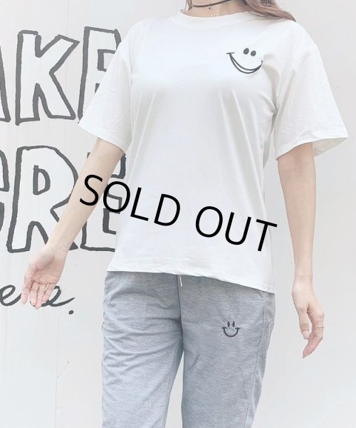 画像4: スマイル刺繍Tシャツ (4)
