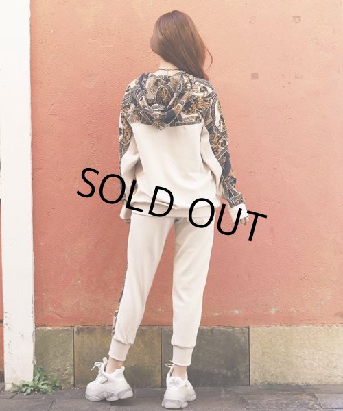 画像5: 2nd Anniversary スカーフ柄セットアップ (5)