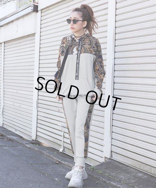 画像4: 2nd Anniversary スカーフ柄セットアップ (4)