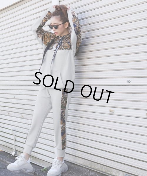 画像2: 2nd Anniversary スカーフ柄セットアップ (2)